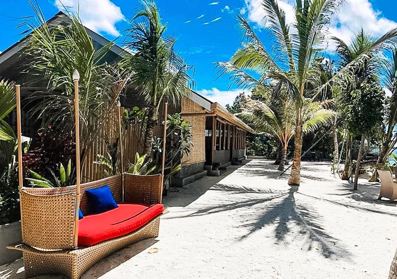 Tropical Tree Hotel Fehendhoo Bagian luar foto