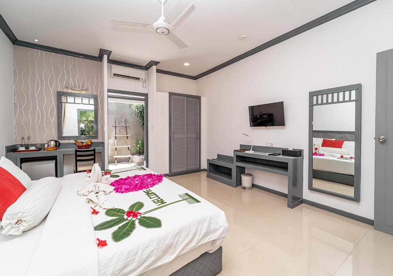 Tropical Tree Hotel Fehendhoo Bagian luar foto