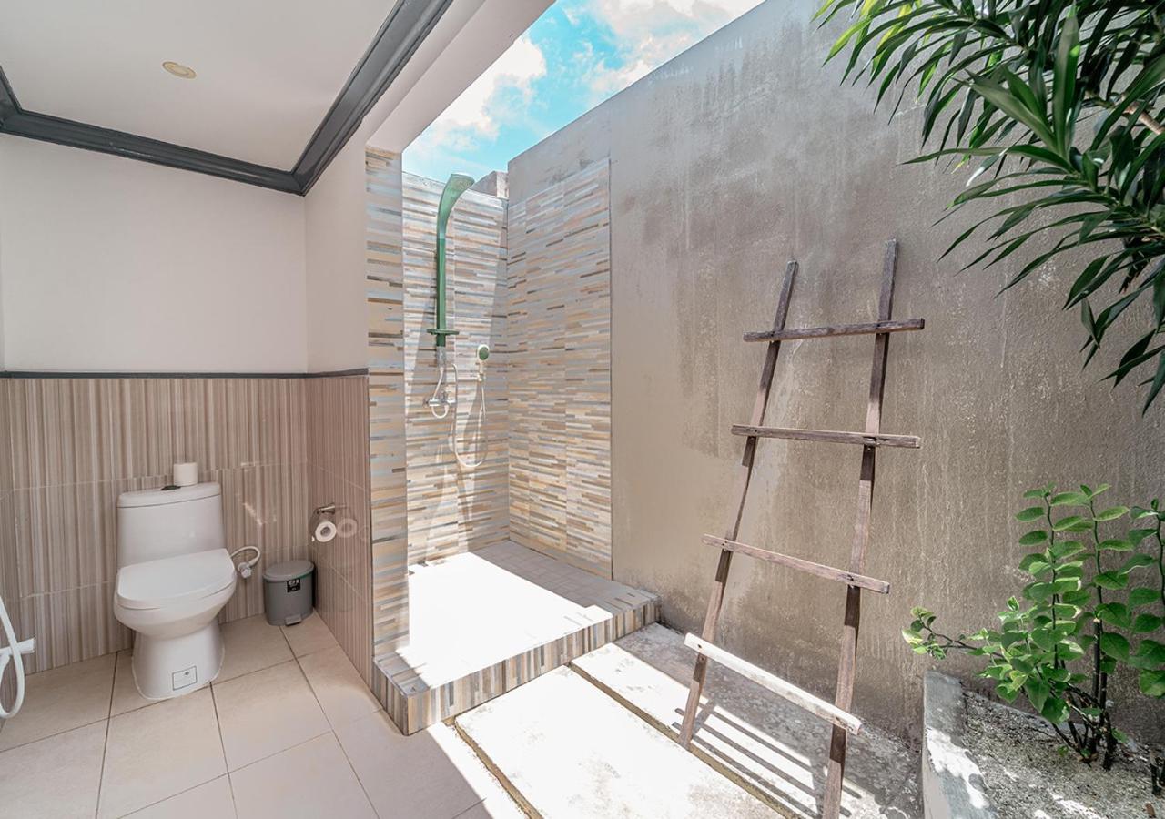 Tropical Tree Hotel Fehendhoo Bagian luar foto